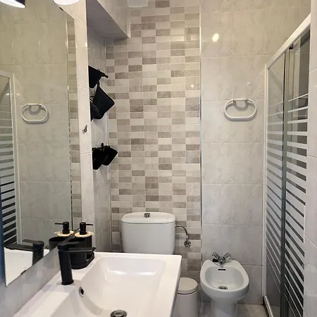 Piso Con Encanto En Coruna. Apartamento Corunha