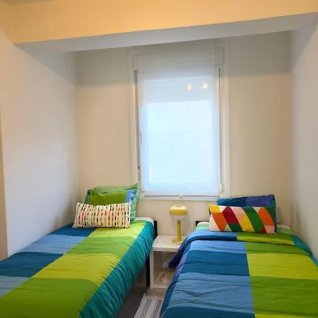 Piso Con Encanto En Coruna. Apartment *